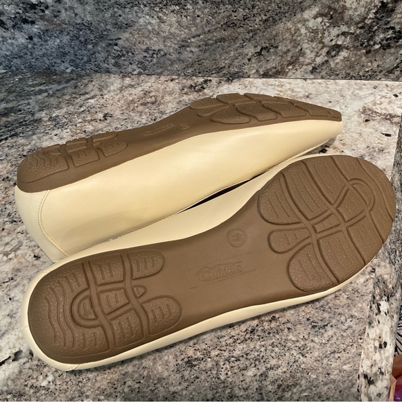 White Mountain Cliffs Womens Size 11M Gracefully Flat Loafer Shoes CREAM Color - Picture 8 of 11